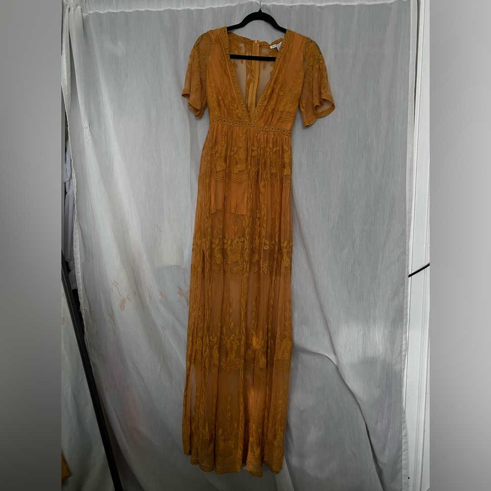 Lace maxi dress
